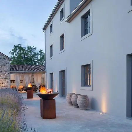 Holiday home Cozy In With Outdoor Swimming Pool