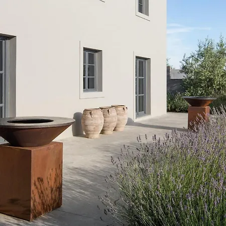 Cozy In With Outdoor Swimming Pool Holiday home